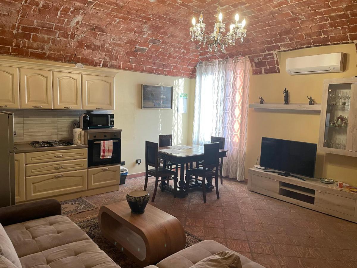 Residenza Nikol Appartamento Giulia Casale Monferrato Buitenkant foto