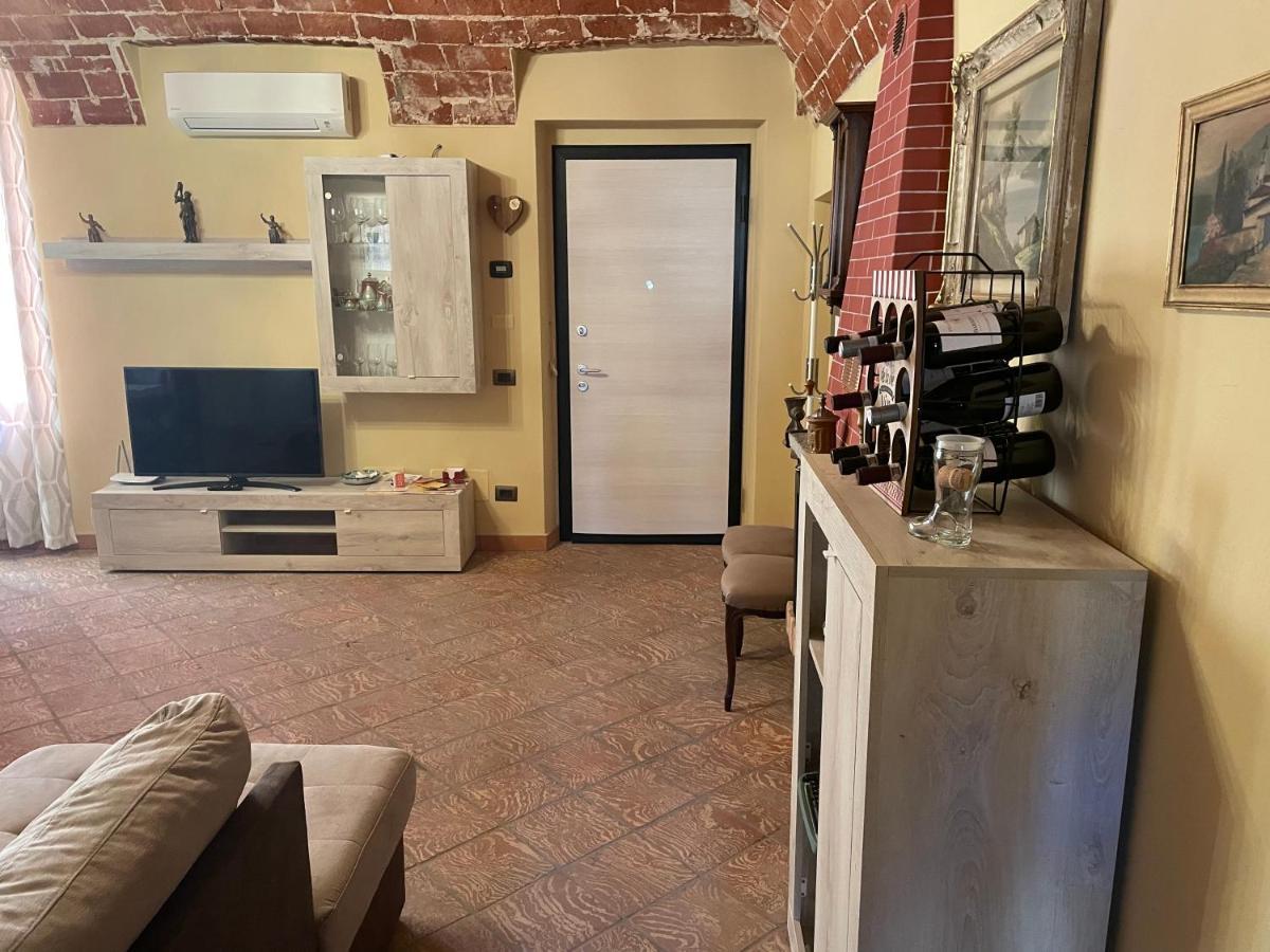Residenza Nikol Appartamento Giulia Casale Monferrato Buitenkant foto